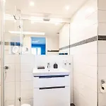 Prora - Penthouse Ferienwohnung mit privater Dachterrasse und Meerblick - MeerGlück Penthouse *