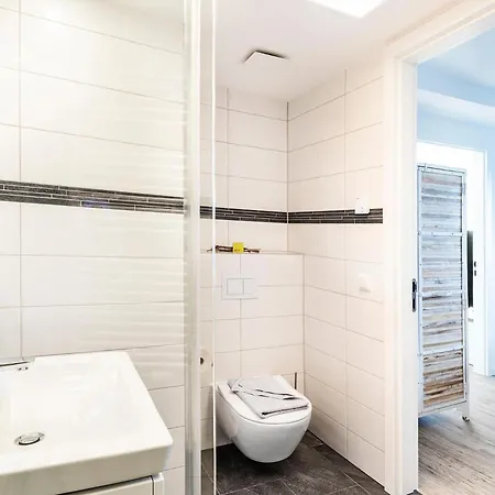 Prora - Penthouse Mit Strandkorb Am Strand- Meerglueck Dachterrasse 아파트 *