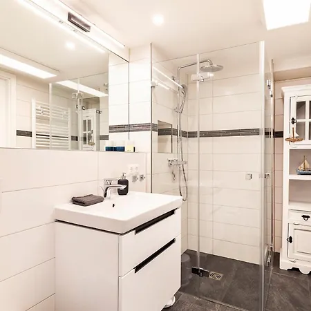 Prora - Penthouse Ferienwohnung Mit Privater Dachterrasse Und Meerblick - Meerglueck Penthouse Apartamento *